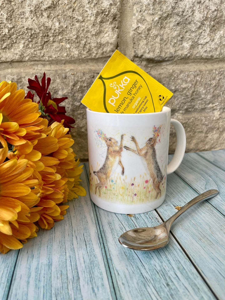 BOXING HARES LARGE BONE CHINA MUG
