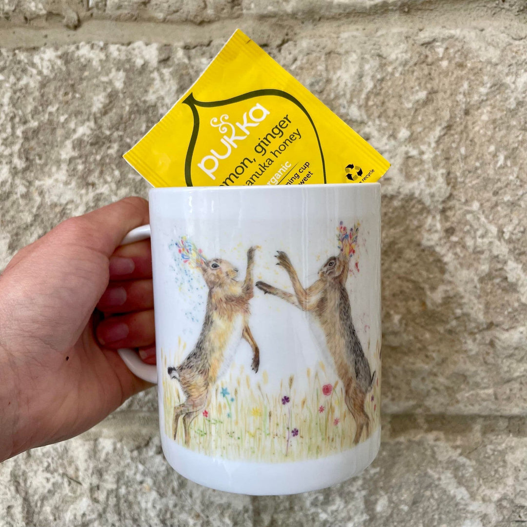 BOXING HARES LARGE BONE CHINA MUG
