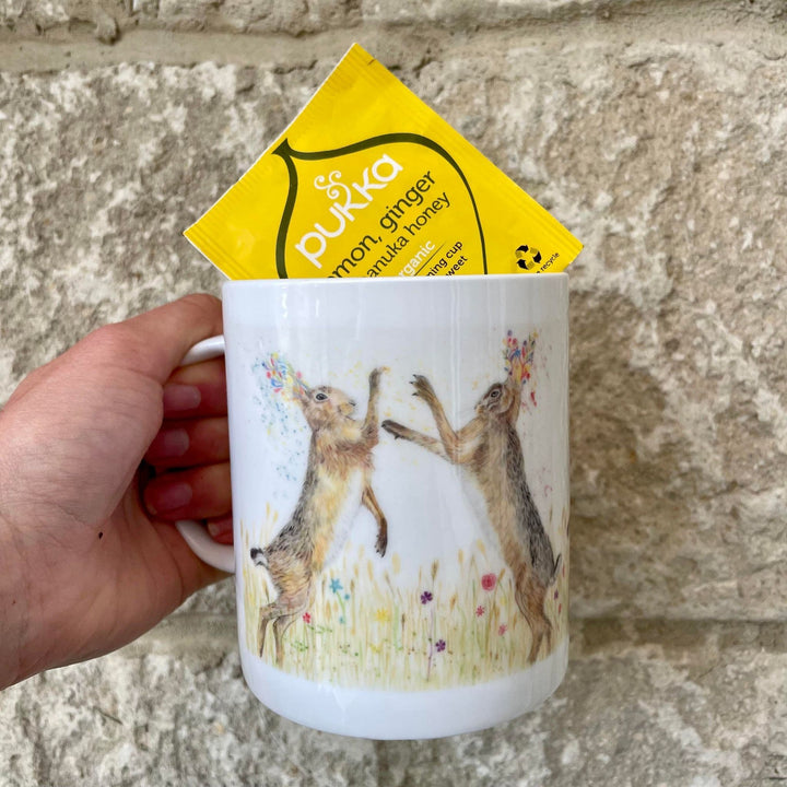 BOXING HARES LARGE BONE CHINA MUG