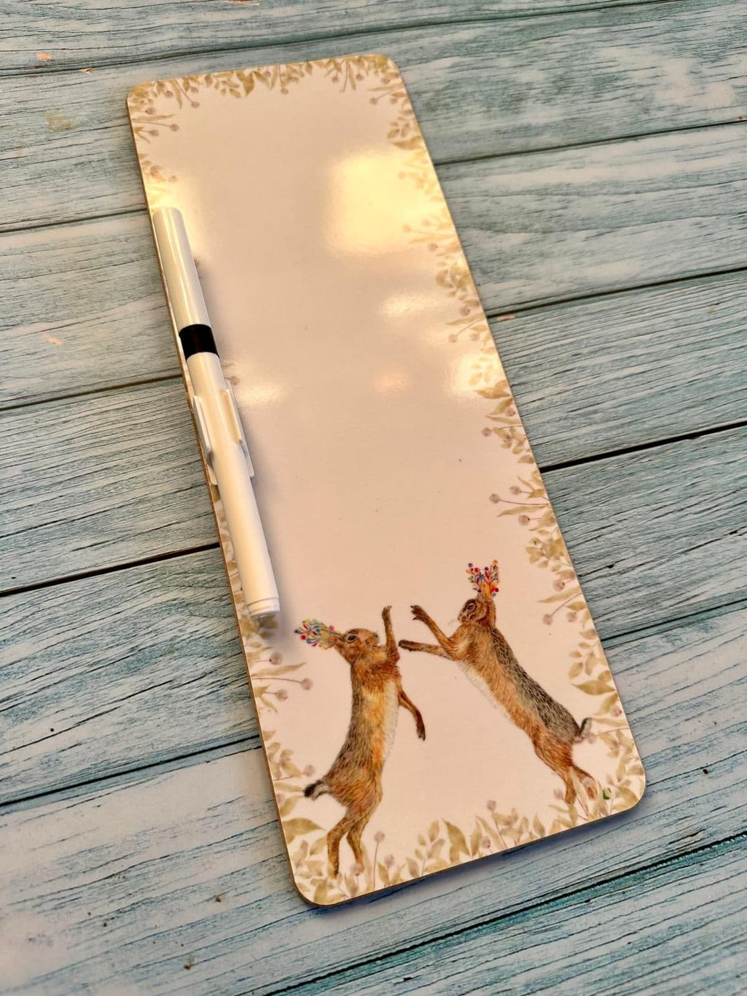 BOXING HARES MEMO BOARD