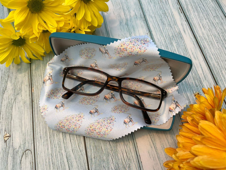 ELEPHANT LENS CLOTH