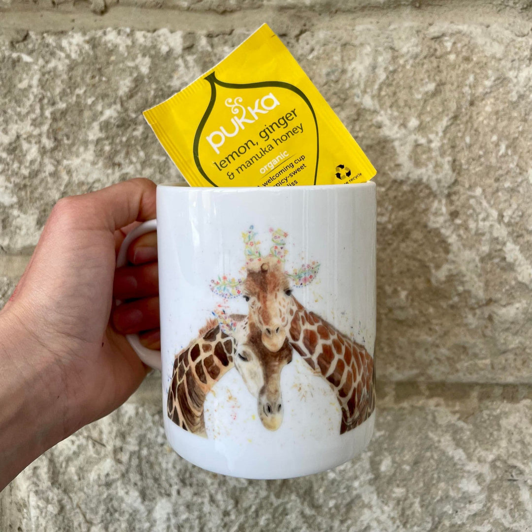 GIRAFFE COUPLE LARGE BONE CHINA MUG