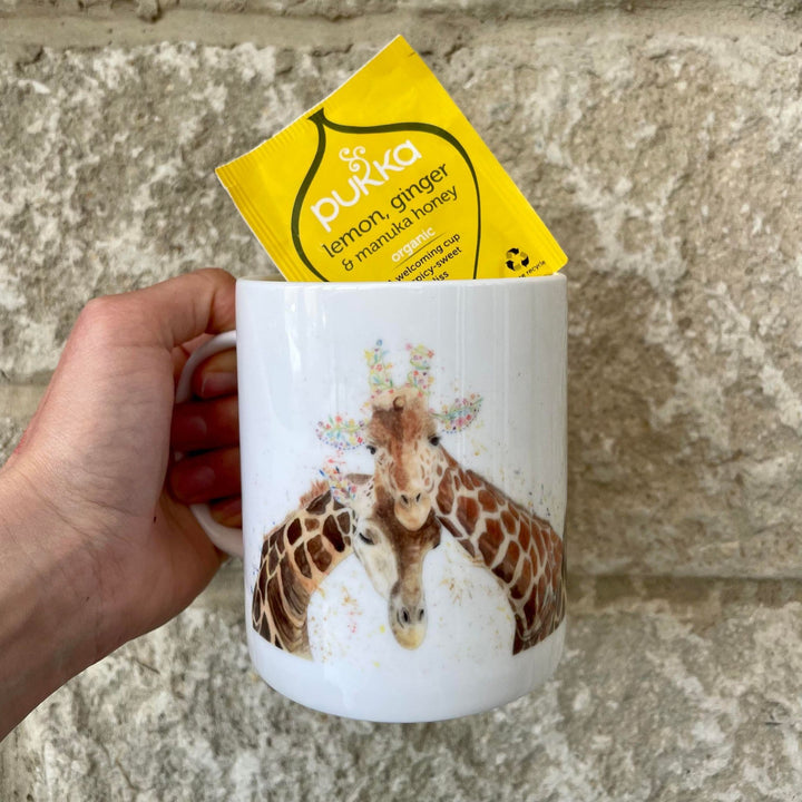 GIRAFFE COUPLE LARGE BONE CHINA MUG